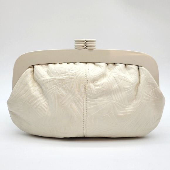 Vintage Eaton small white detailed leather kiss lock closure clutch purse - Picture 1 of 16